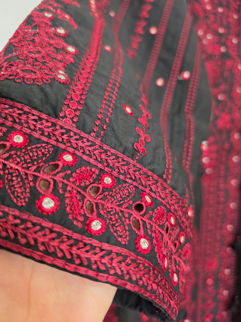 Casualite Embroidered 3 piece Outfit