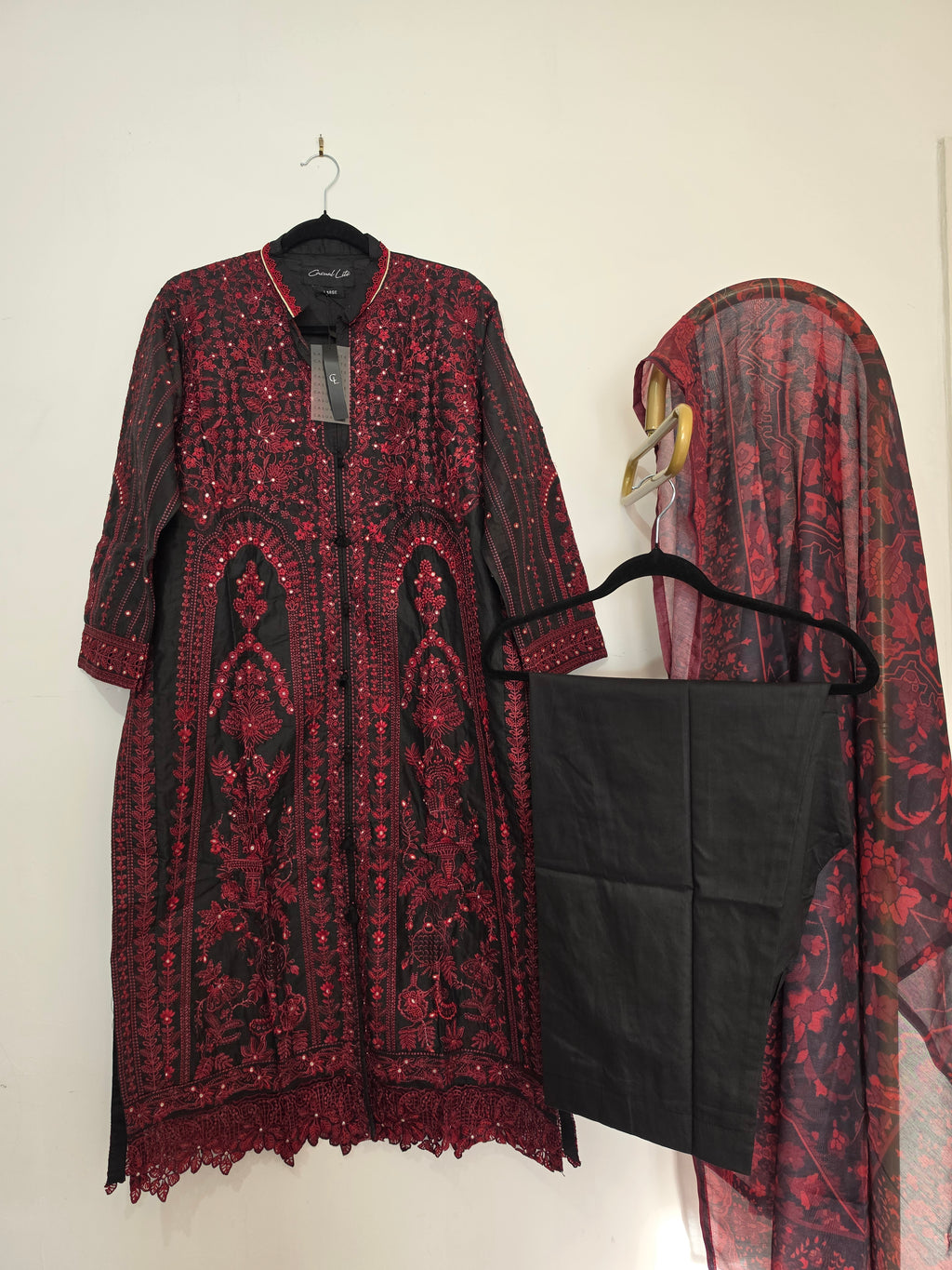 Casualite Embroidered 3 piece Outfit